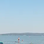 Vadrozsa, Privatgarten Mit Seeblick *