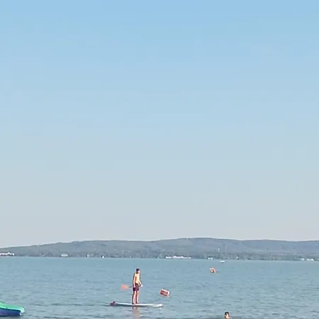 Vadrozsa, Privatgarten Mit Seeblick *